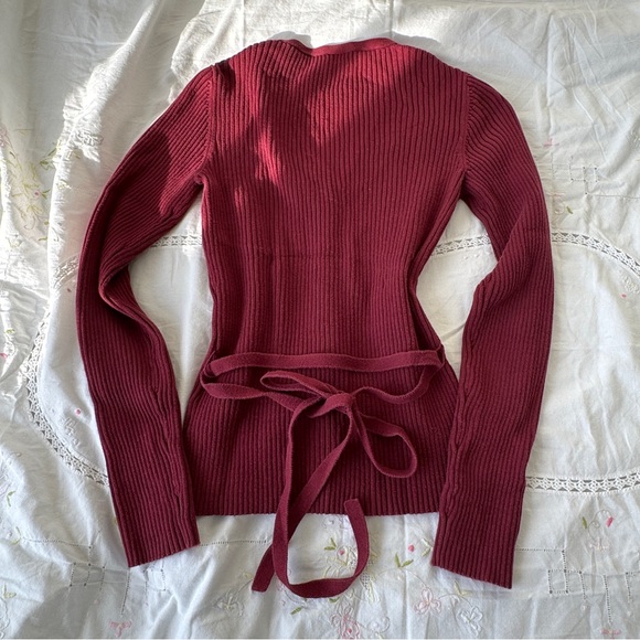 ❌SOLD❌ Smart Set Vintage Deep Red V-Neck Cardigan - Picture 7 of 9